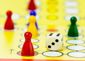 How Can You Smartly Play Ludo Online?